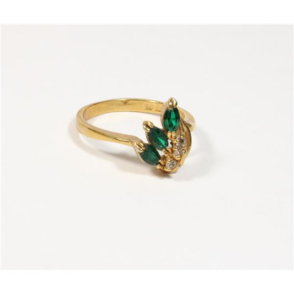 #1514 Vintage Costume Jewelry Ring (Size 9)