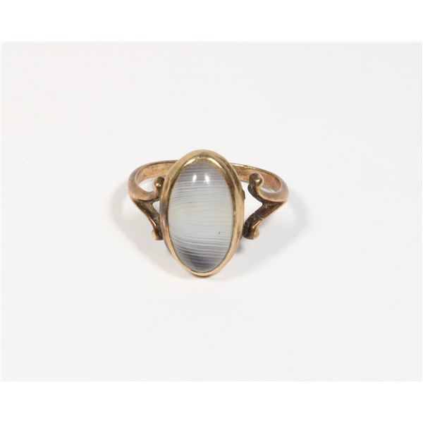 #1517  Vintage Costume jewelry Ring Ladies Fashion (Size 7.5)