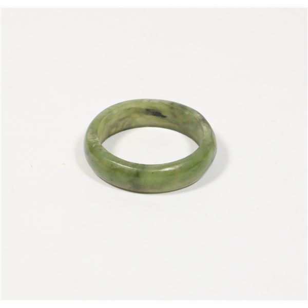 #1521 Vintage Chinese Jewelry Green Ring (Size 7.5)