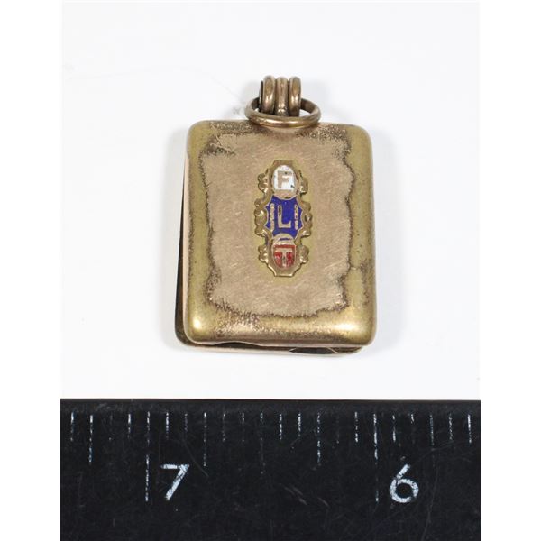 #1605 Antique Photo Pennant by SKM & CO