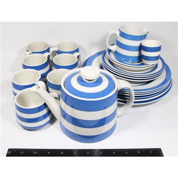 #1627 Cornish Kitchen Ware Dish Set English Made