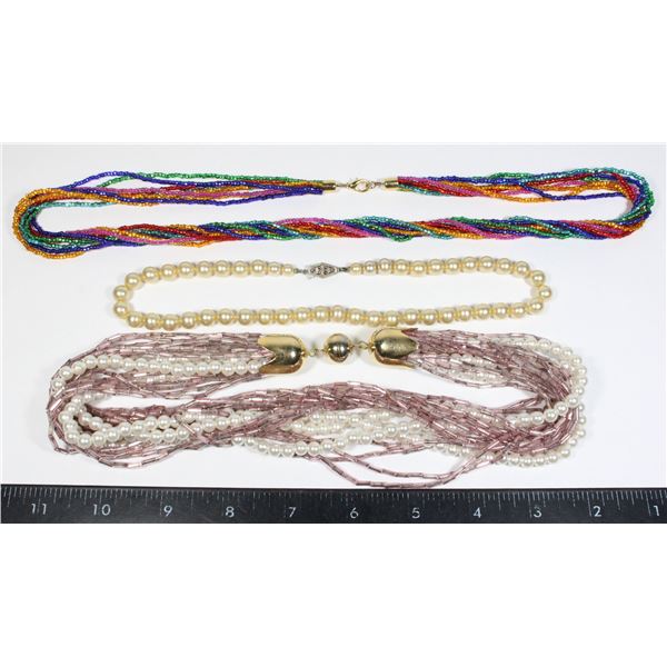 COSTUME JEWELRY LADIES NECKLACE PEARL STYLE,