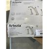 Image 5 : 4 ASSORTED SIZE TARPS, AND BATHROOM VANITY TAP SET