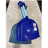 Image 2 : 3 NEW PLASTIC SHOVELS