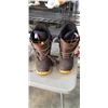 Image 3 : SIZE 11 BURTON SNOWBOARD BOOTS AND SWIMMING FULL FACE MASKS
