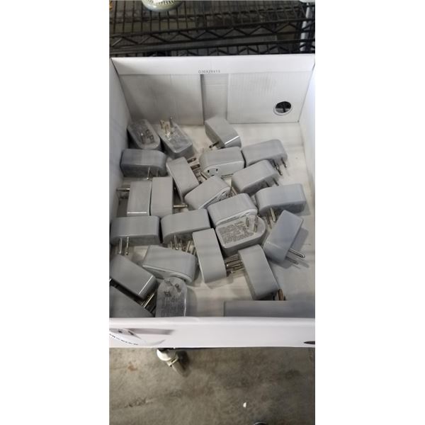 LOT OF WIFI SMART PLUGS