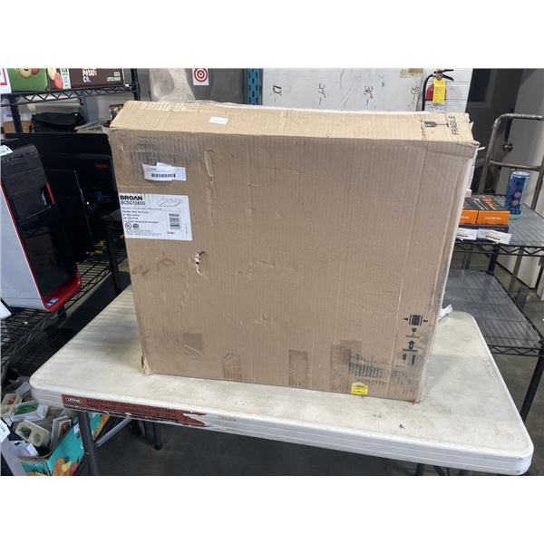 BROAN STAINLESS RANGE HOOD