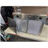 Image 3 : BROAN STAINLESS RANGE HOOD