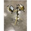 Image 1 : DOUBLE HALOGEN WORK LIGHT TRIPOD