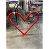 Image 1 : STEEL FLOOR MOUNTED HEART