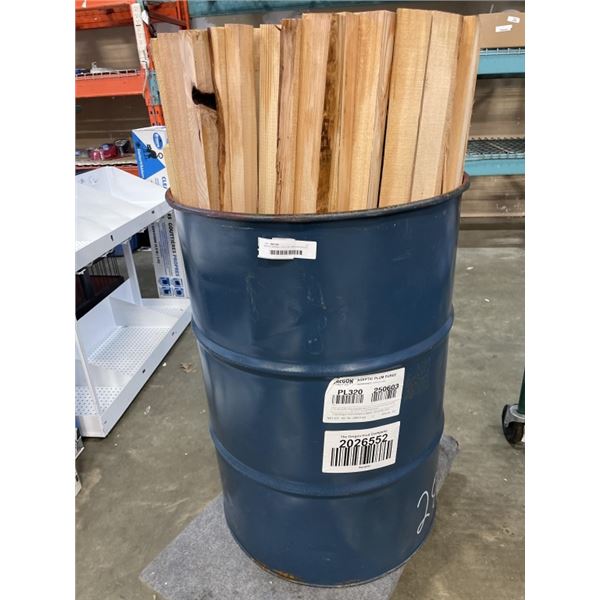 METAL BARRELL FULL OF HEMLOCK WOOD PIECES, 1" X 2" X 43"