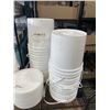 Image 2 : STACK OF WHITE BUCKETS AND LIDS