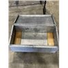 Image 2 : GALVANIZED ROLLING TRUNK