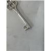 Image 3 : STERLING SILVER CHAIN AND KEY PENDANT MARKED 925, 20" LENGTH