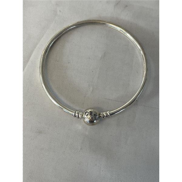 PANDORA STYLE PRINCESS (MARKED) BANGLE IN GOOD CONDITION