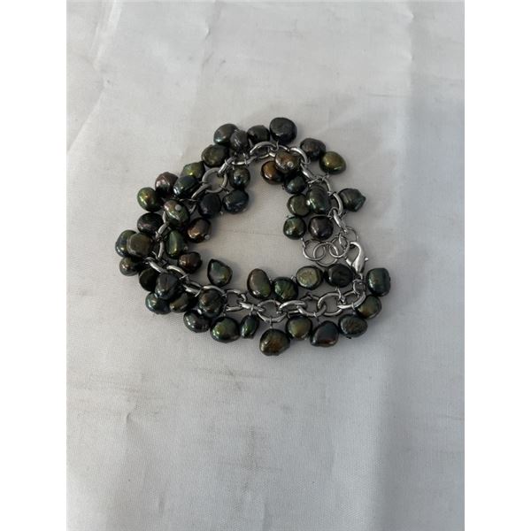 HEAVY SILVER TONE METAL LINKS BRACELET W/ DANGLING GENUINE CULTURED BLACK FRESHWATER PEARLS 7-8"