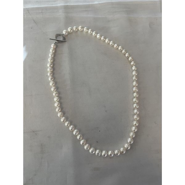 GENUINE CULTURED FRESHWATER PEARLS NECKLACE HAND KNOTTED 17" LENGTH