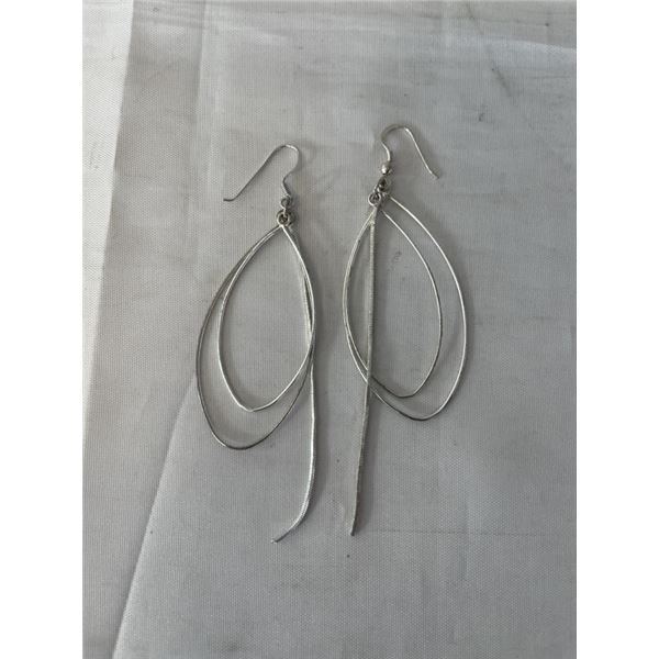 PAIR OF 925 STERLING SILVER EARRINGS