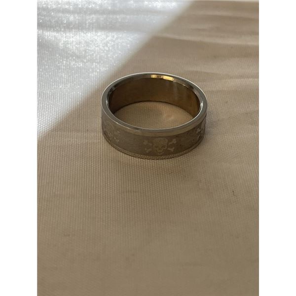 LARGE TITANIUM RING BAND, ENGRAVED SKULLS SIZE 12.5