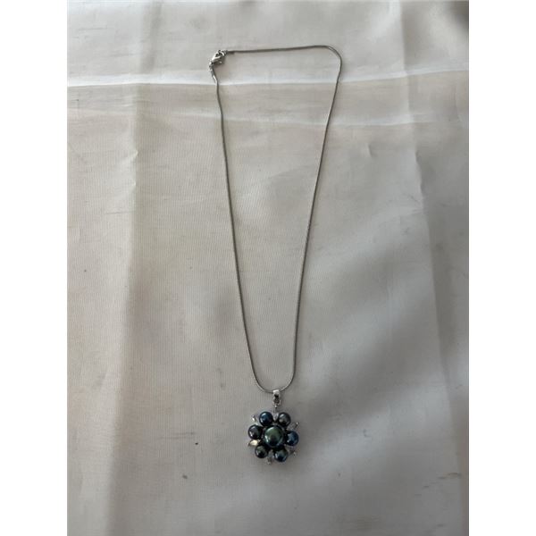 SILVER TONE CHAIN PENDANT NECKLACE W/ 7 GENUINE BLUE NATURAL FRESHWATER PEARLS PENDANT 18" LENGTH
