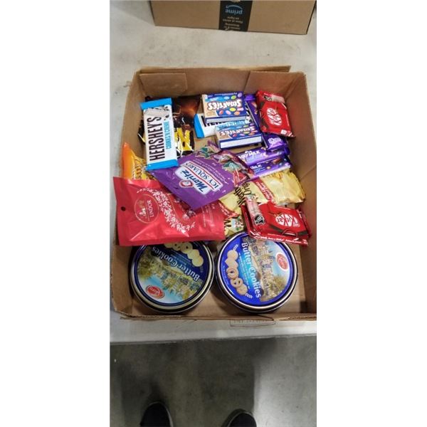 TRAY OF ASSORTED SNACK, COOKIES AND CHOCOLATE