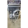 Image 3 : INSIGNIA 26 LB ICE MAKER WORKING