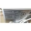 Image 4 : INSIGNIA 26 LB ICE MAKER WORKING