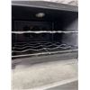 Image 2 : WINE COOLER AND ELECTRIC ROASTING PAN
