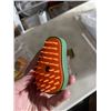 Image 4 : 10 NEW PET SPRAY BRUSHES