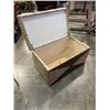 Image 2 : VINTAGE STORAGE TRUNK