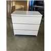 Image 1 : WHITE 3 DRAWER DRESSER