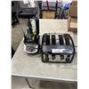 Image 1 : NINJA BLENDER AND BLACK AND DECKER TOASTER
