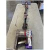 Image 1 : DYSON V8 CORDLESS VACUUM WORKING