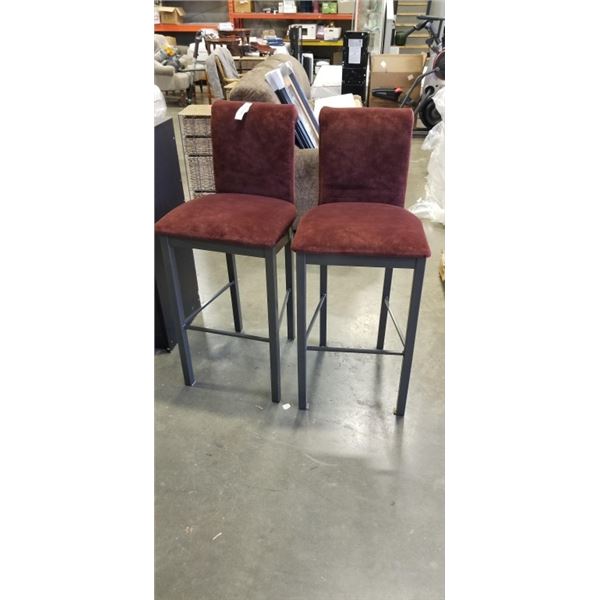 PAIR OF METAL BASE BAR STOOLS