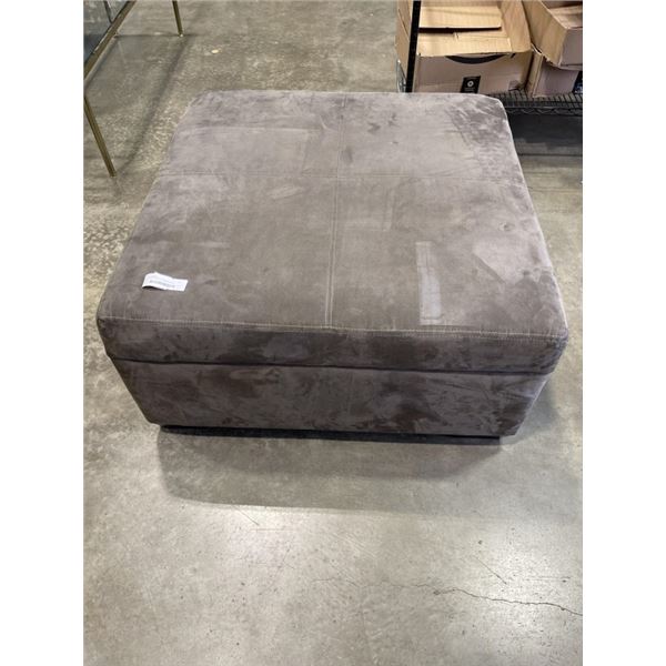 LARGE STORAGE OTTOMAN 36 X 36