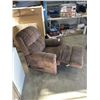 Image 2 : BROWN FABRIC RECLINER