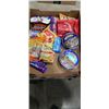 Image 1 : TRAY OF ASSORTED SNACK, COOKIES AND CHOCOLATE