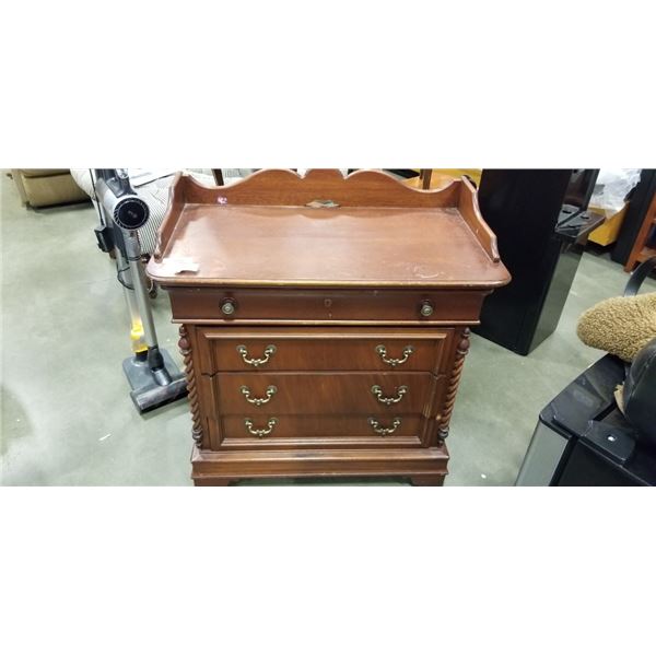 LEXINGTON VISTAGES FOUR-DRAWER NIGHT CHEST