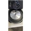 Image 2 : IROBOT ROOMBA J7 PLUS WI-FI CONNECTED SELF-EMPTY ROBOT VACUUM WORKING
