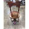 Image 1 : ANTIQUE BENTWOOD BAR STOOL