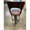 Image 2 : ANTIQUE BENTWOOD BAR STOOL