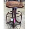 Image 3 : ANTIQUE BENTWOOD BAR STOOL