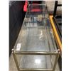 Image 4 : BRASS 2 TIER SOFA TABLE