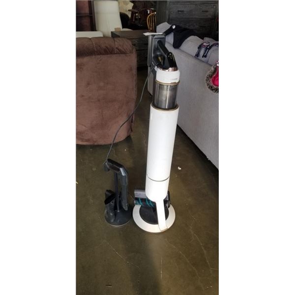 SAMSUNG BESPOKE JET CORDLESS STICK VACUUM WITH ALL-IN-ONE WORKING