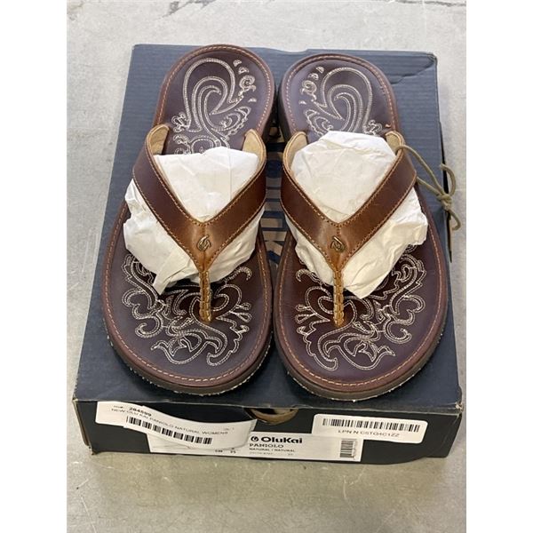 NEW OLU KAI PANIOLO NATURAL WOMENS SIZE  8
