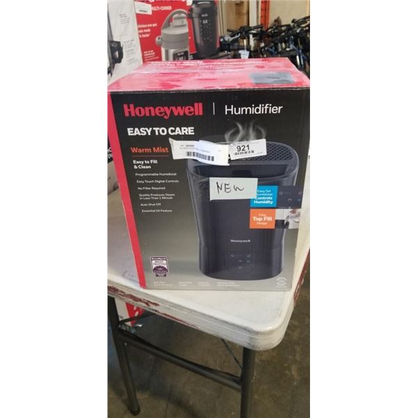 AS NEW HONEYWELL WARM MIST HUMIDIFIER - TESTED WORKING, RETAIL $109