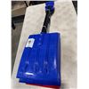 Image 2 : 3 NEW PLASTIC SHOVELS