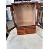 Image 2 : 2 DOOR JEWELLERY CABINET