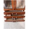 Image 3 : 2 DOOR JEWELLERY CABINET