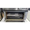 Image 2 : CUISINART STAINLESS DIGITAL OVEN